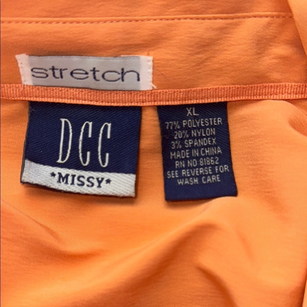DC Orange Button Down Shirt with Notched Collar and 3/4 Sleeves 51 - Picture 8 of 8